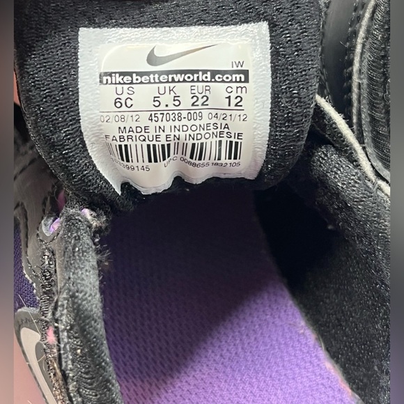 Nike Kids Velcro Black and Purple Shoes Baby Toddler Sneakers Size 6C - Picture 11 of 15